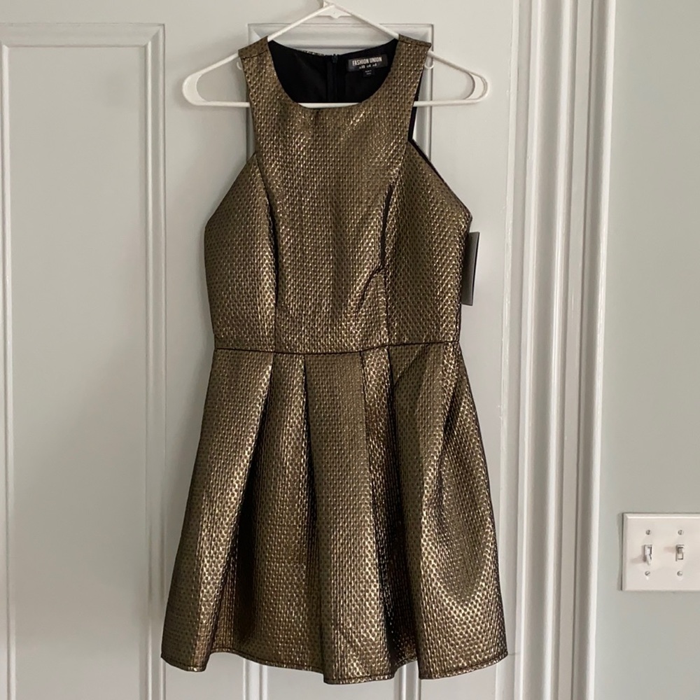 NWT Gold pleated dress